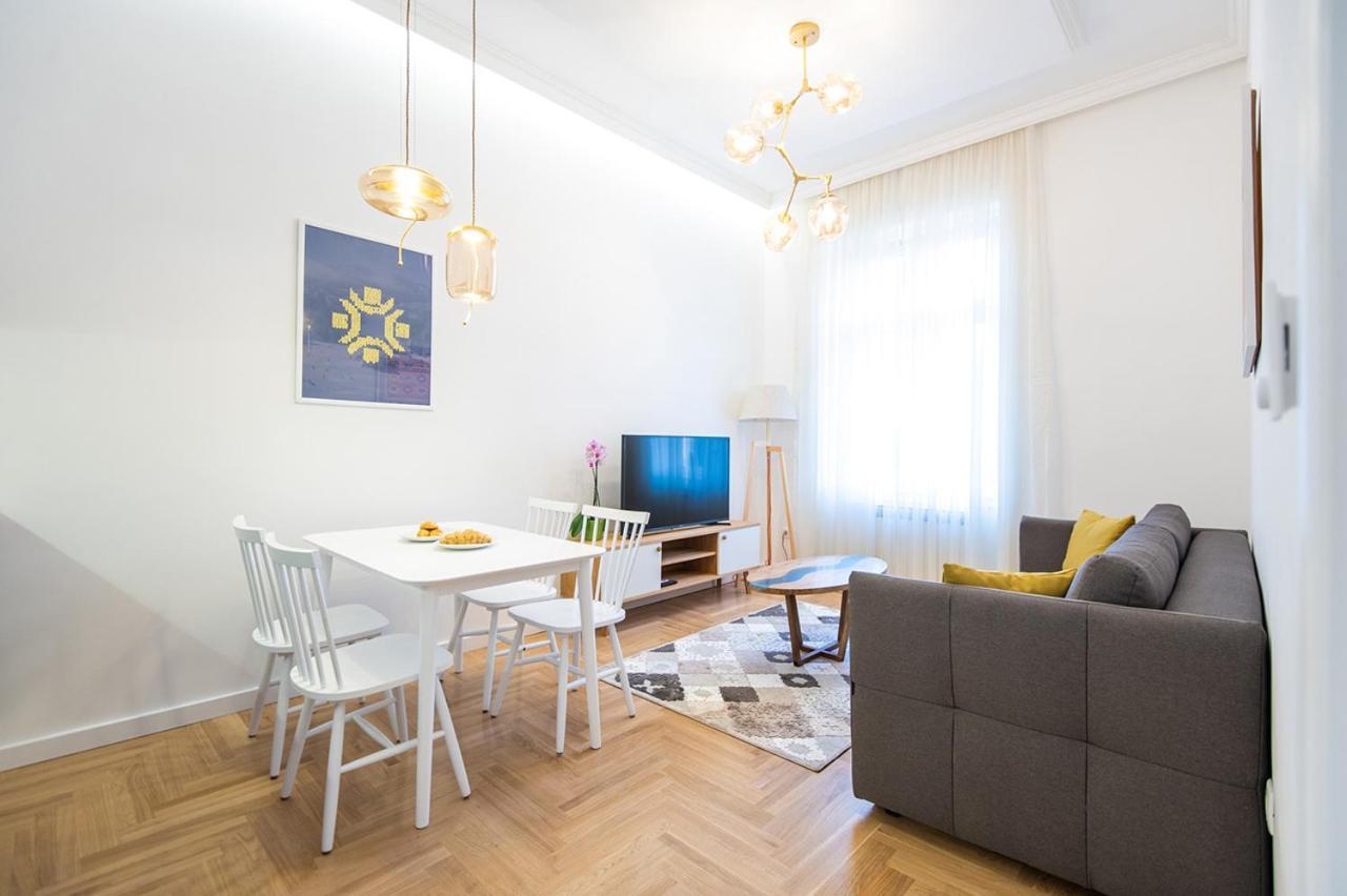 Luxury Suite In City Centre Сараєво Екстер'єр фото